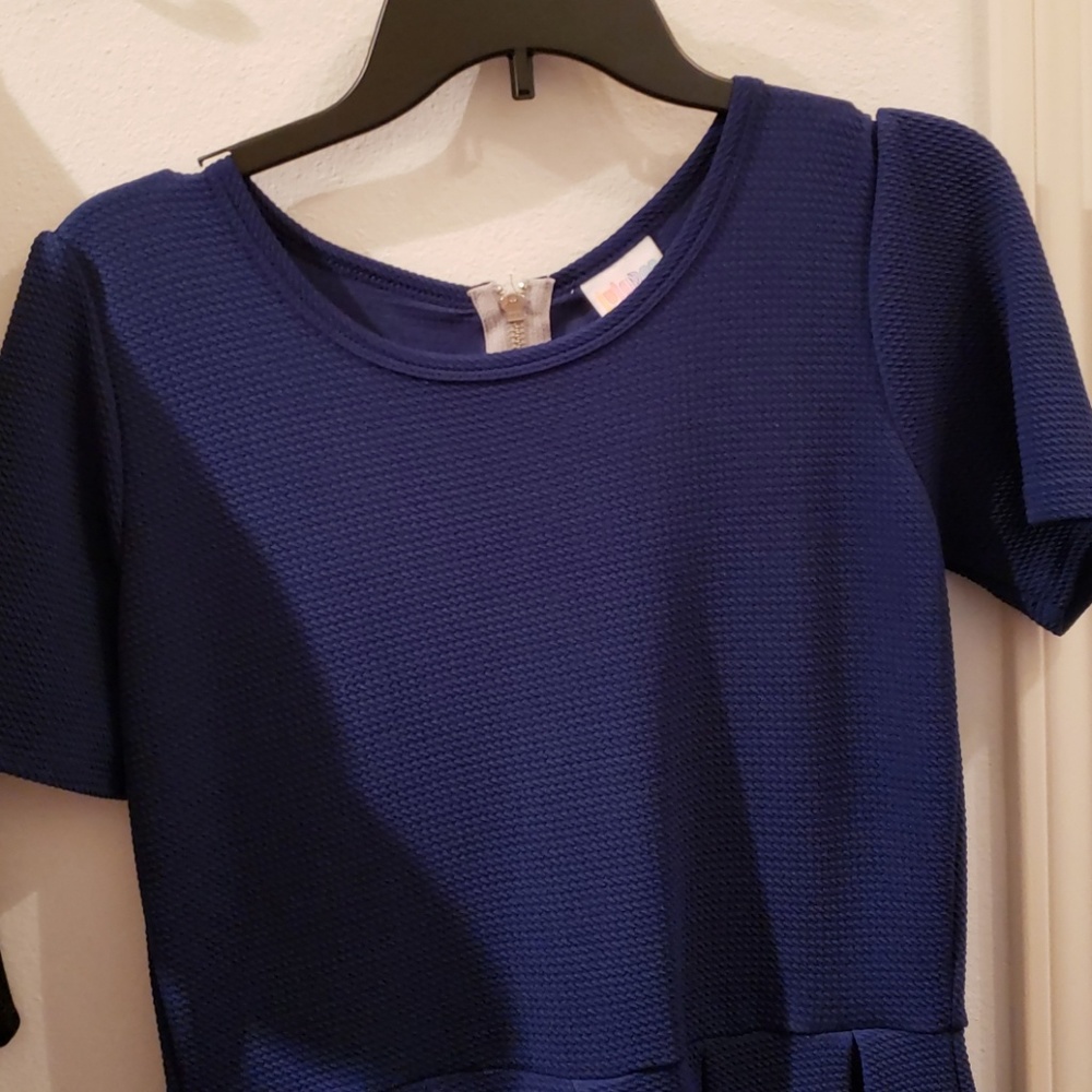 Lularoe large amelia